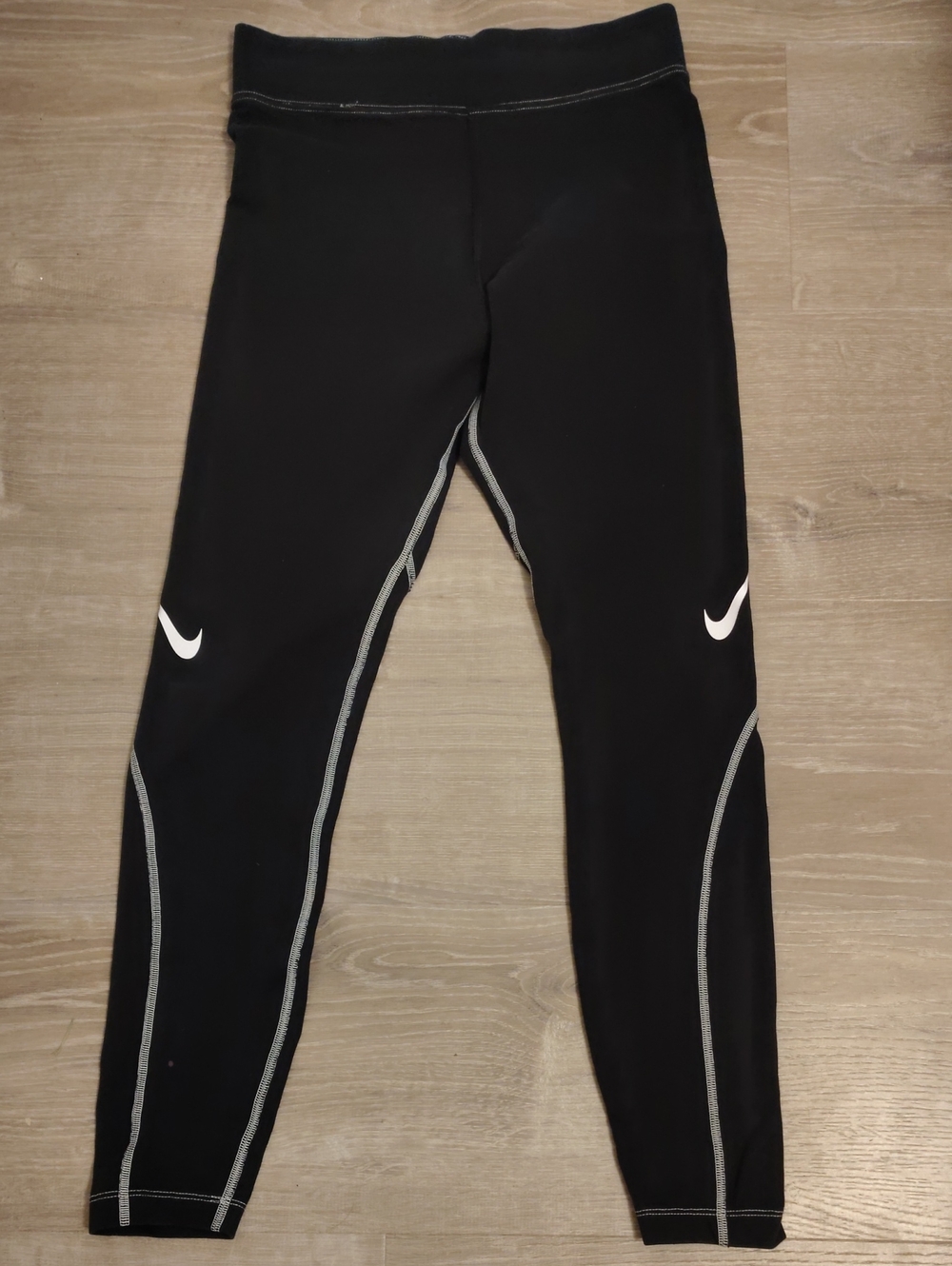 Nike Black Women Performance Leggings with White Swoosh